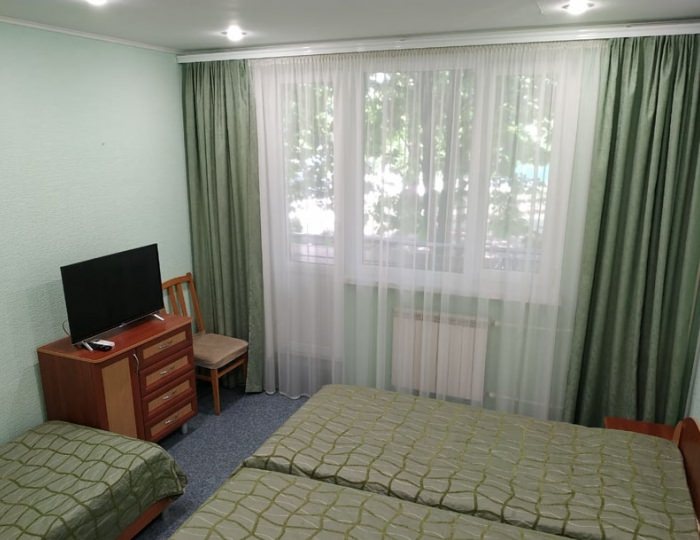 Трехместный стандарт с балконом/ корпус 2 - Пансионат «Солнечный» Николаевка