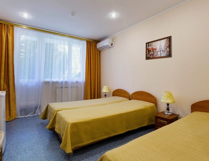 Трехместный стандарт с балконом/ корпус 2 - Пансионат «Солнечный» Николаевка